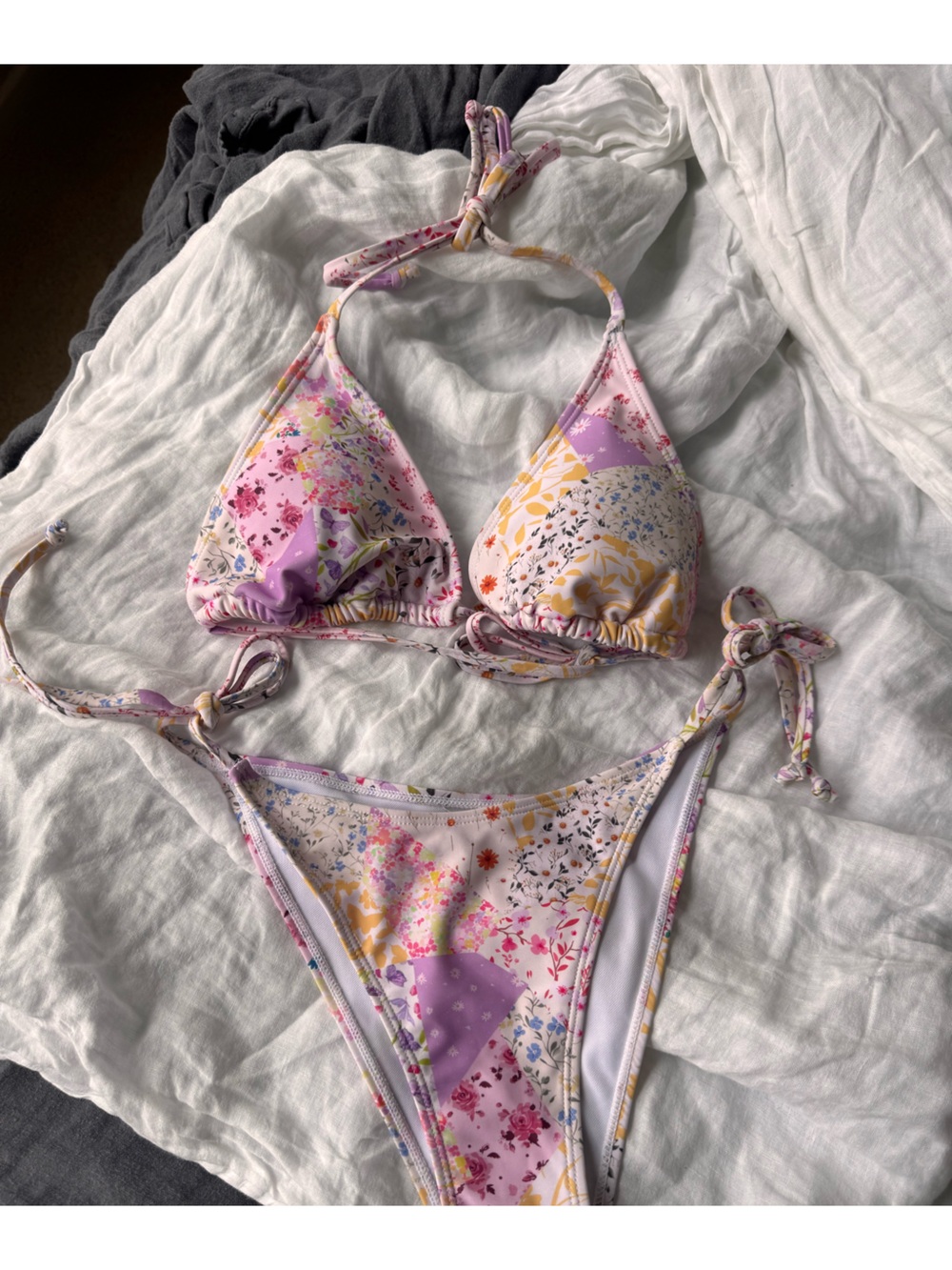 Multi-colored floral polyester & elastane bikini set